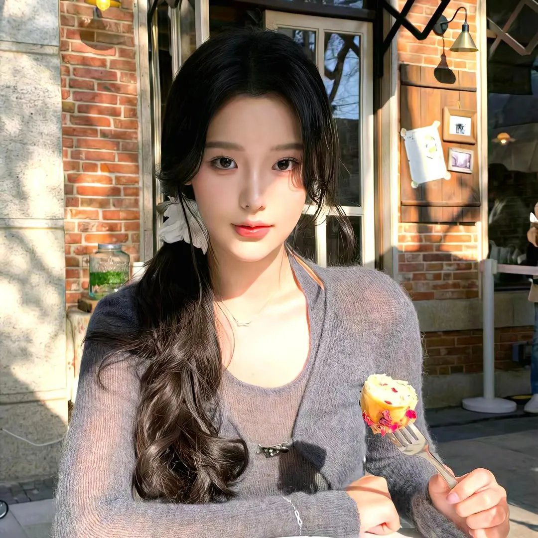 归国后，双生女主她不装了