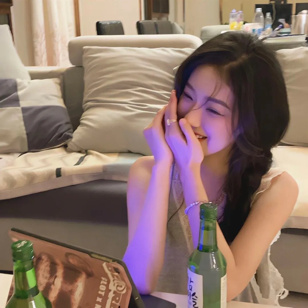 重生1990，八岁的我偷钱开奶茶店